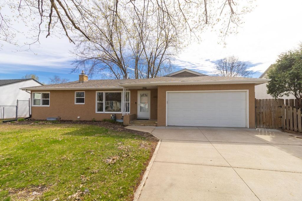 Photo of 4812 Jersey Avenue N, Crystal, MN 55428 (MLS # 7059603)