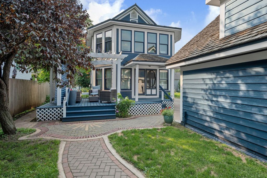 Photo of 310 Ryan Avenue, Saint Paul, MN 55102 (MLS # 7053627)