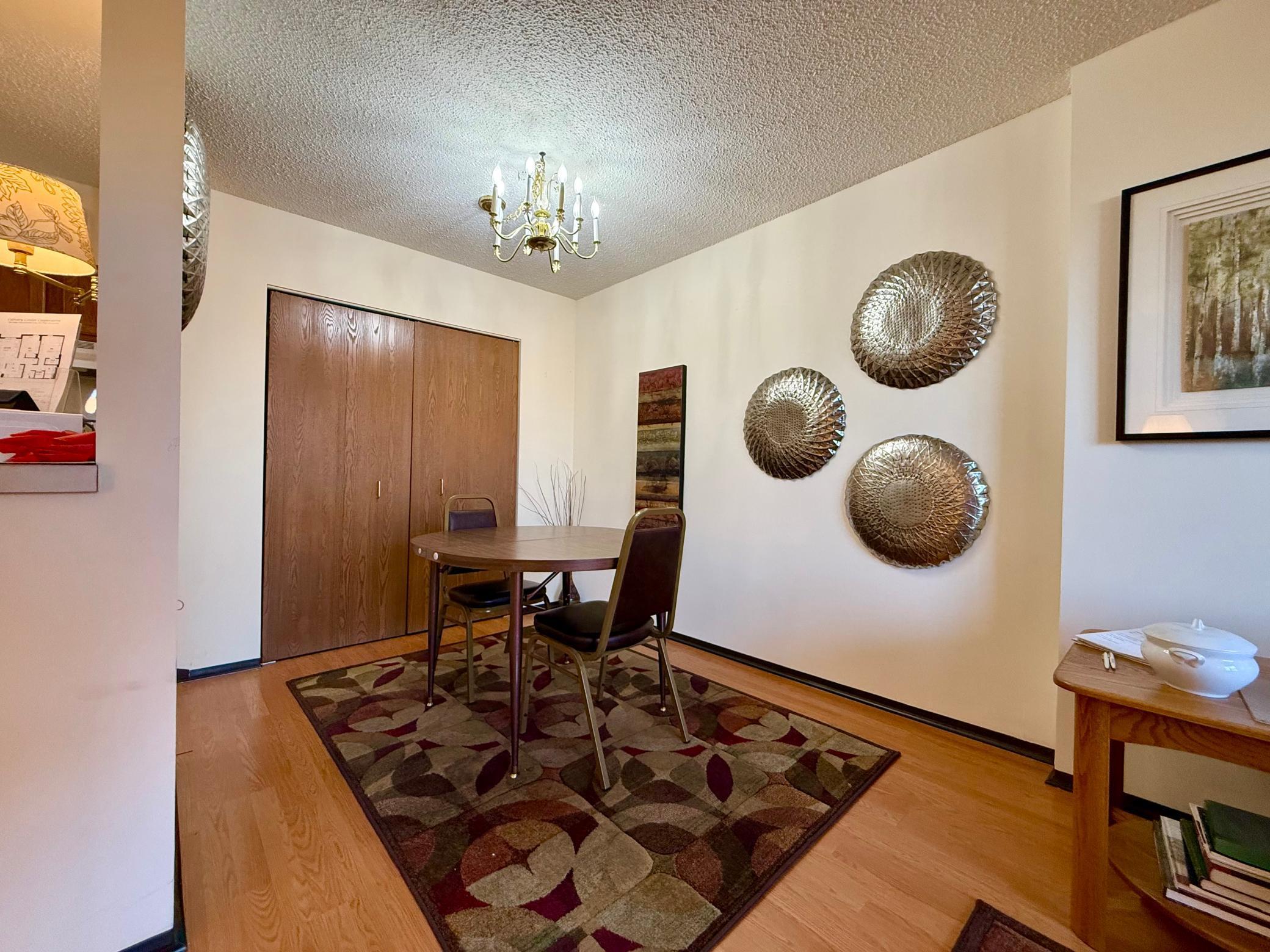 7600 Golden Valley Road 305