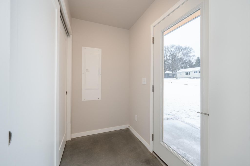 Photo of 711 NW 7th Avenue, Grand Rapids, MN 55744 (MLS # 7007153)