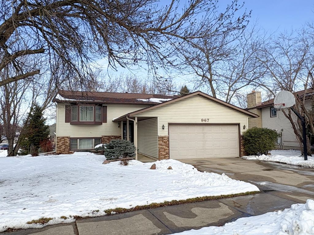 Photo of 967 Chalet Drive NW, Rochester, MN 55901 (MLS # 6825473)