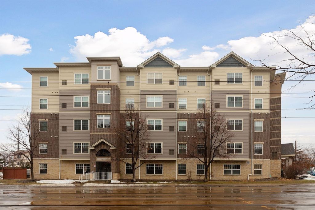 Photo of 4824 E 53rd Street #501, Minneapolis, MN 55417 (MLS # 7009155)
