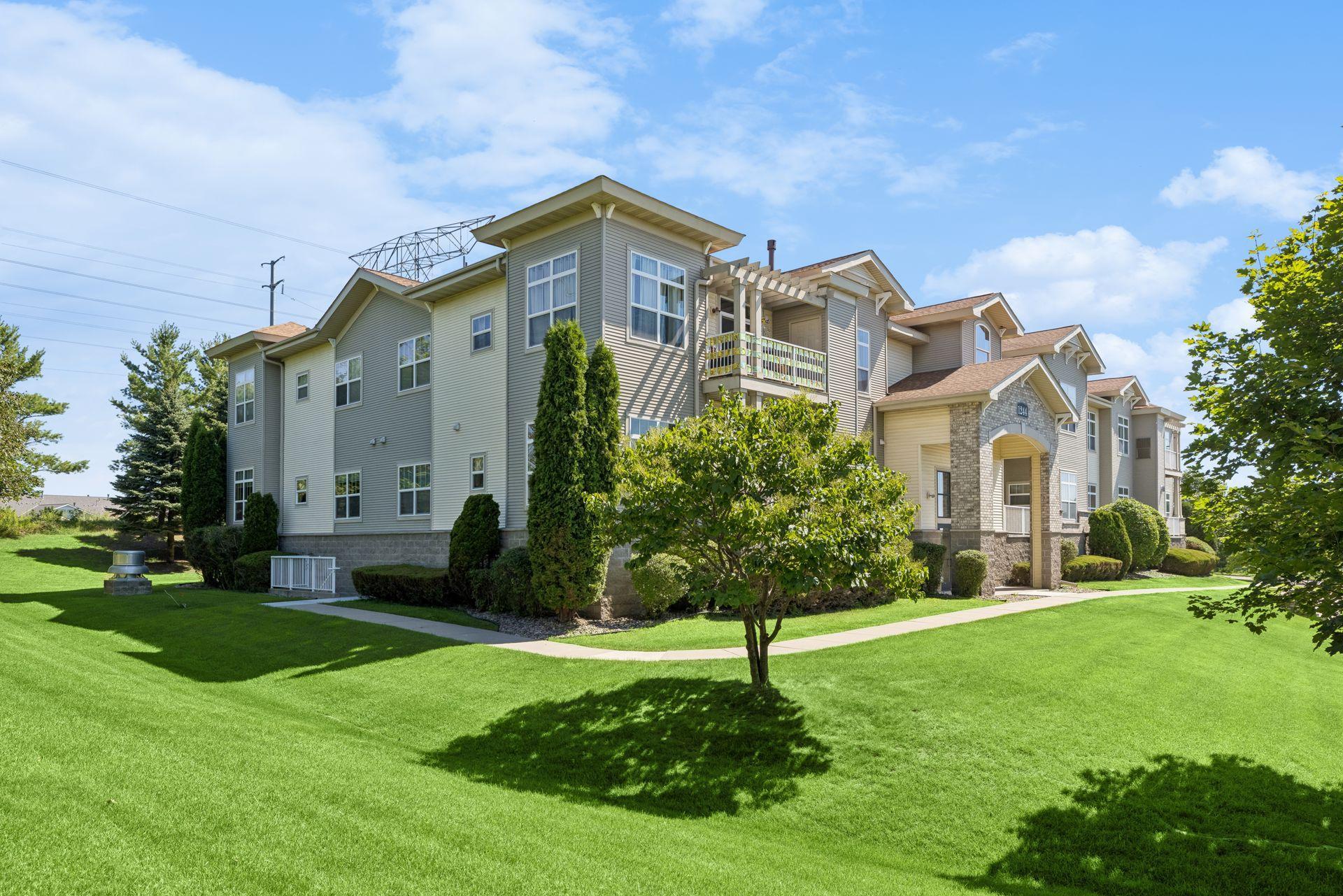 1244 County Road D E 102
