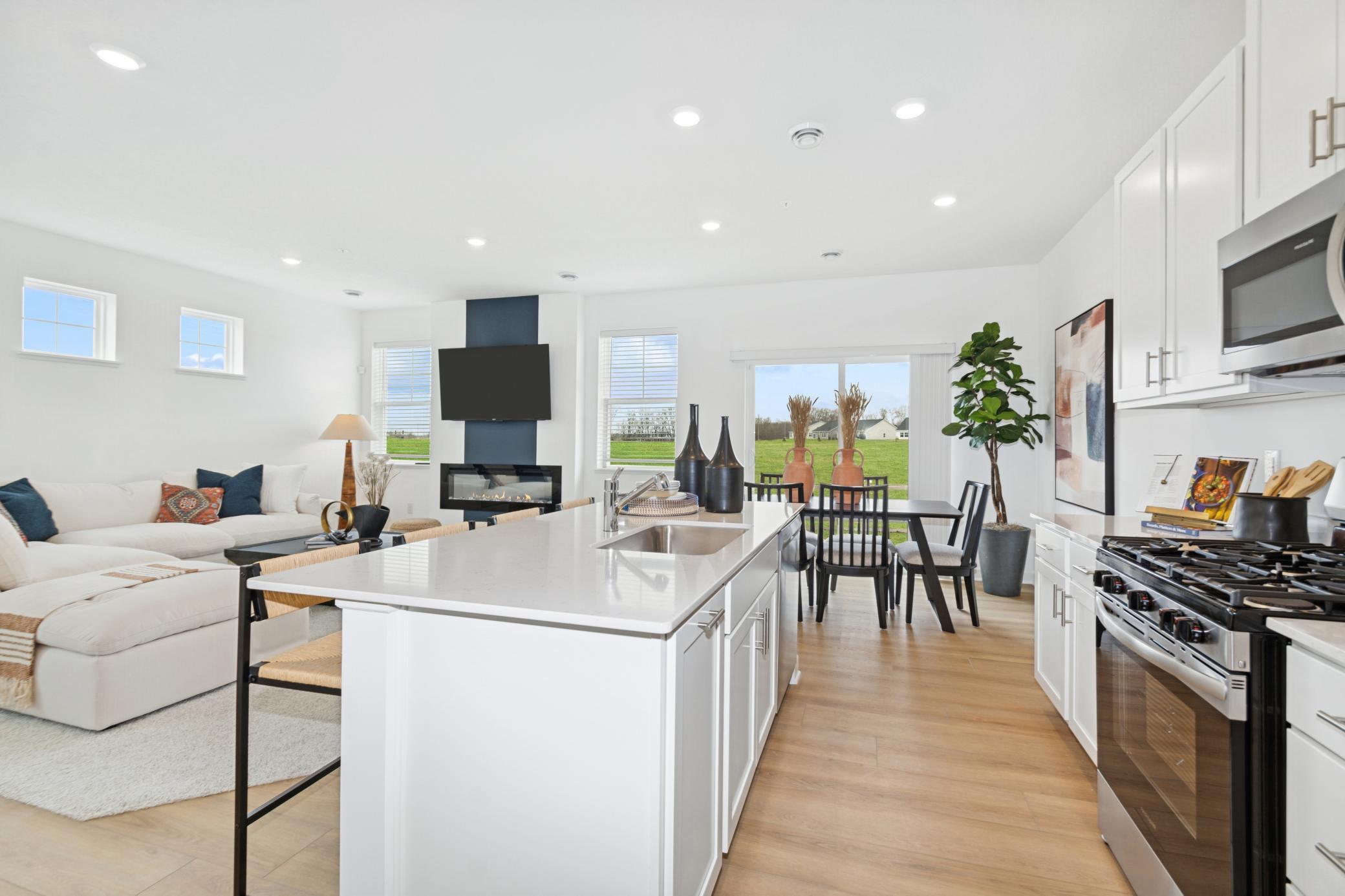 4016 Hayward Avenue N