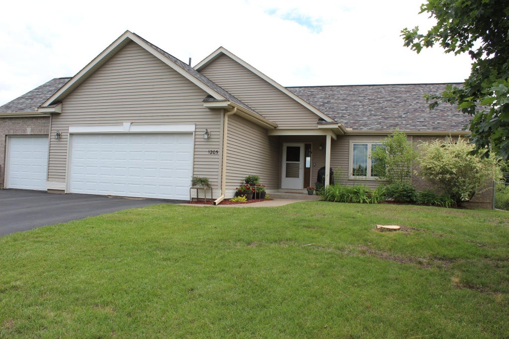 Photo of 1205 Wendover Street NW, Isanti, MN 55040 (MLS # 7100186)