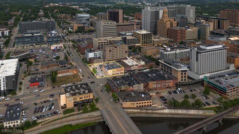 319 - 325 Broadway Avenue S Rochester MN 55902