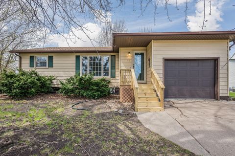 Photo of 1721 Bantom Place, Worthington, MN 56187 (MLS # 7048553)