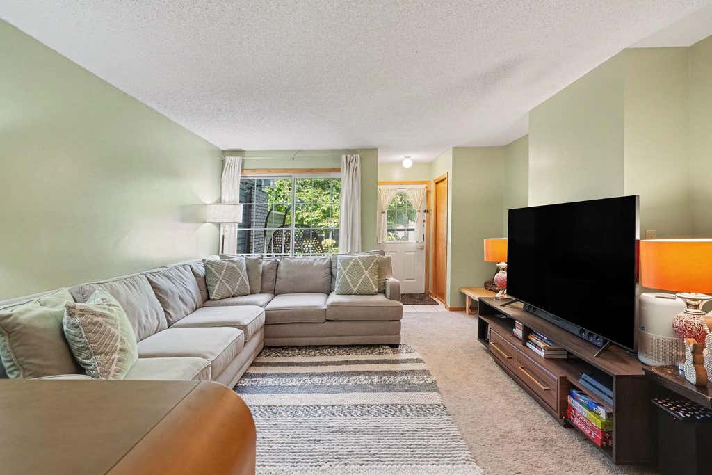 Photo of 1845 Donegal Drive #5, Woodbury, MN 55125 (MLS # 7120921)
