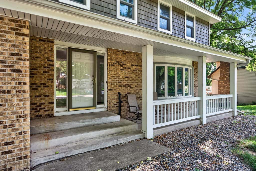 Photo of 10141 Laurel Drive, Eden Prairie, MN 55347 (MLS # 7131069)