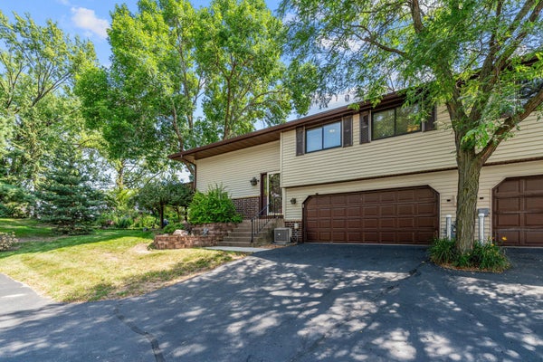 10717 YUKON AVE S, MINNEAPOLIS, MN 55438 - Image 1971a7e1cea5764cfd74b50db492c7ea/349592564