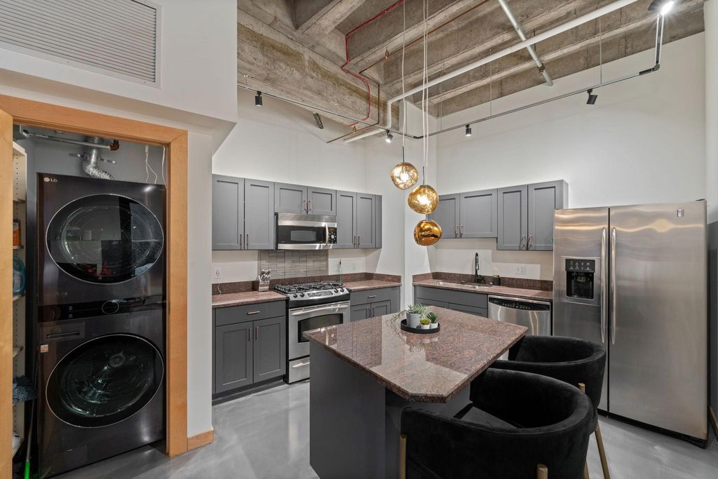 Photo of 601 Marquette Avenue #405, Minneapolis, MN 55402 (MLS # 7015868)