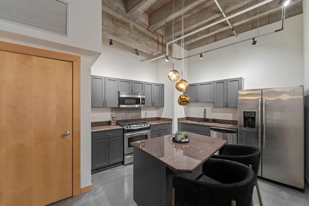 Photo of 601 Marquette Avenue #405, Minneapolis, MN 55402 (MLS # 7015868)