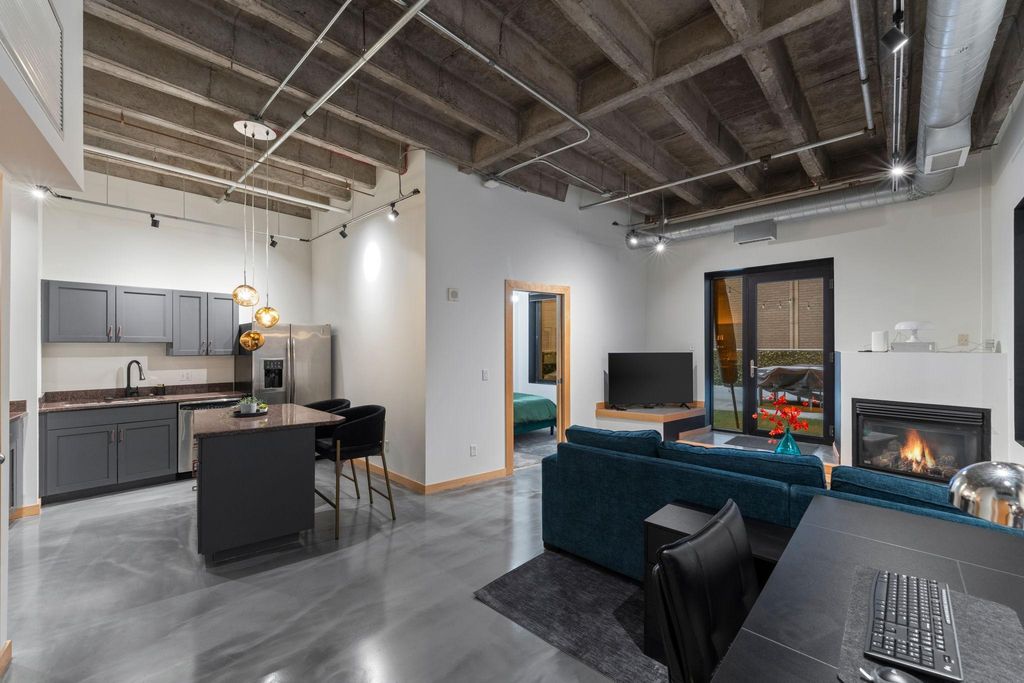 Photo of 601 Marquette Avenue #405, Minneapolis, MN 55402 (MLS # 7015868)