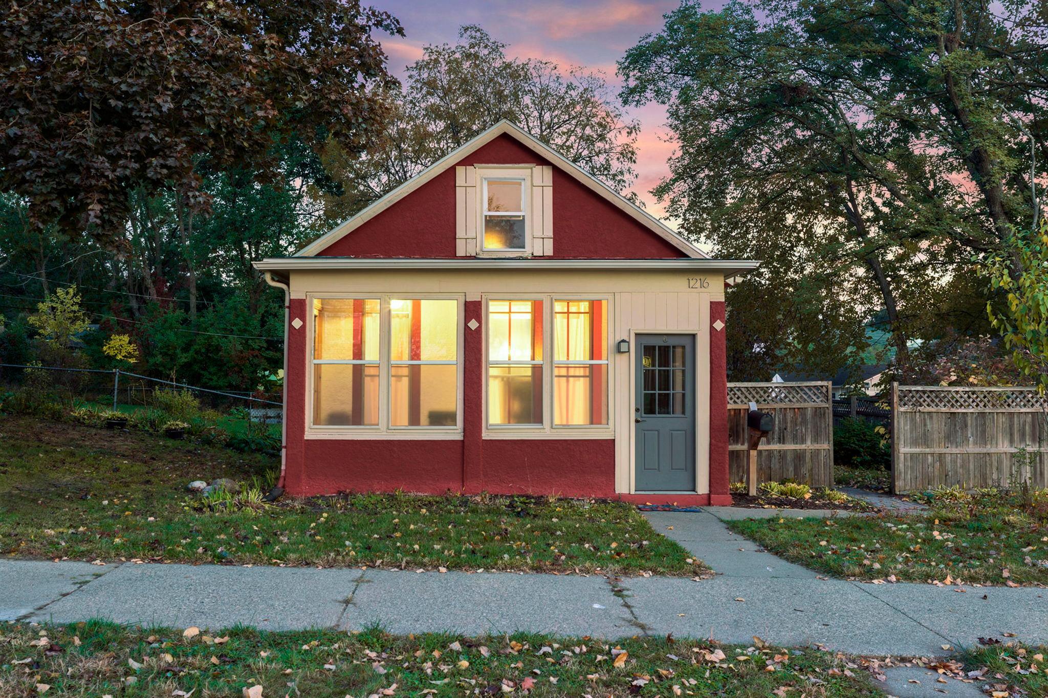 1216 Danforth Street