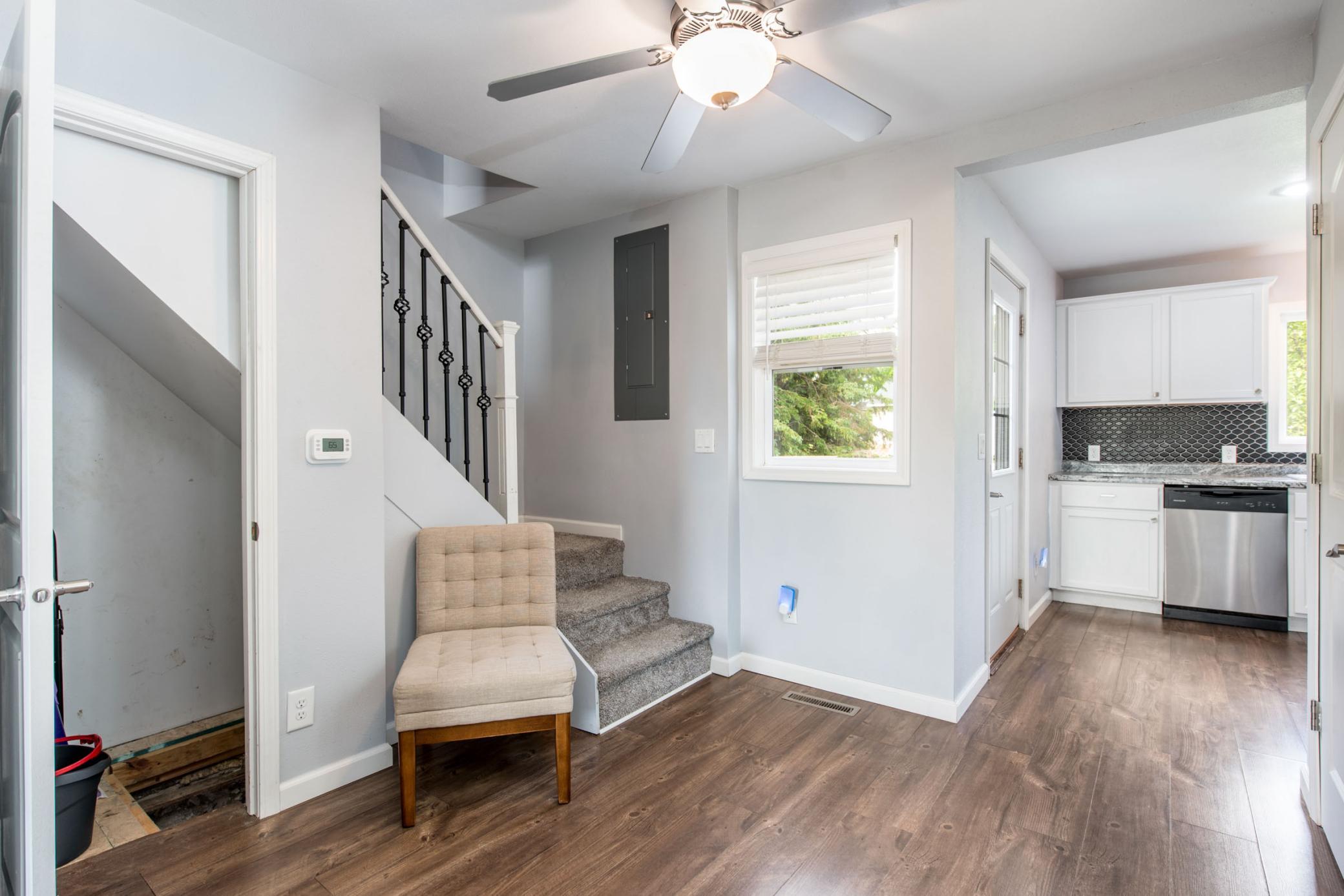 402 Sanstead Street W