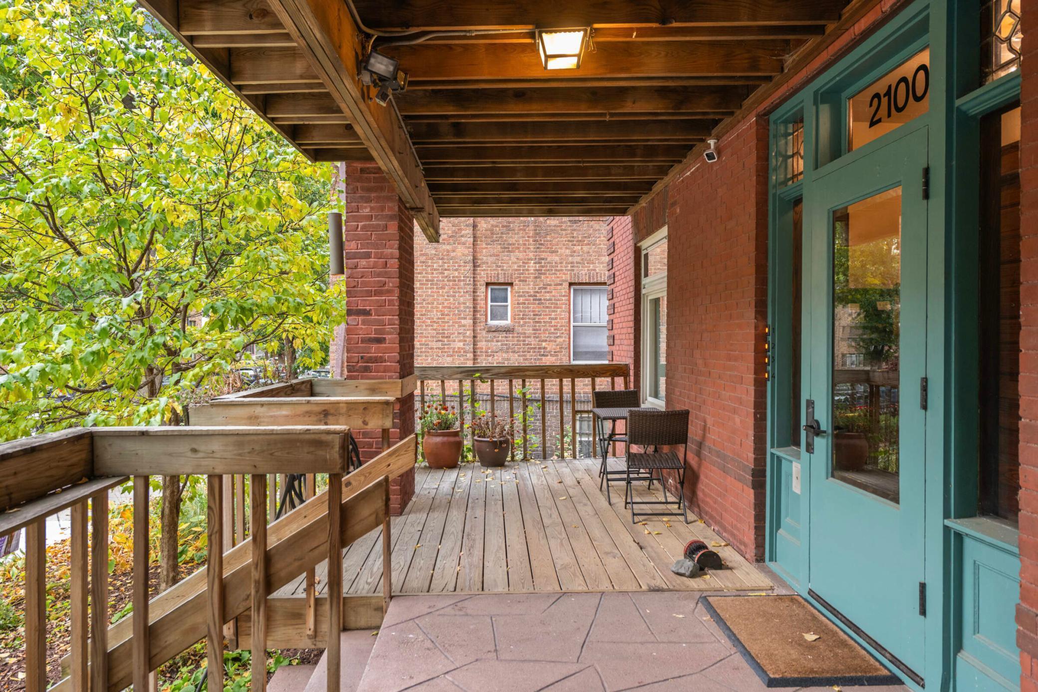 2100 Garfield Avenue 3