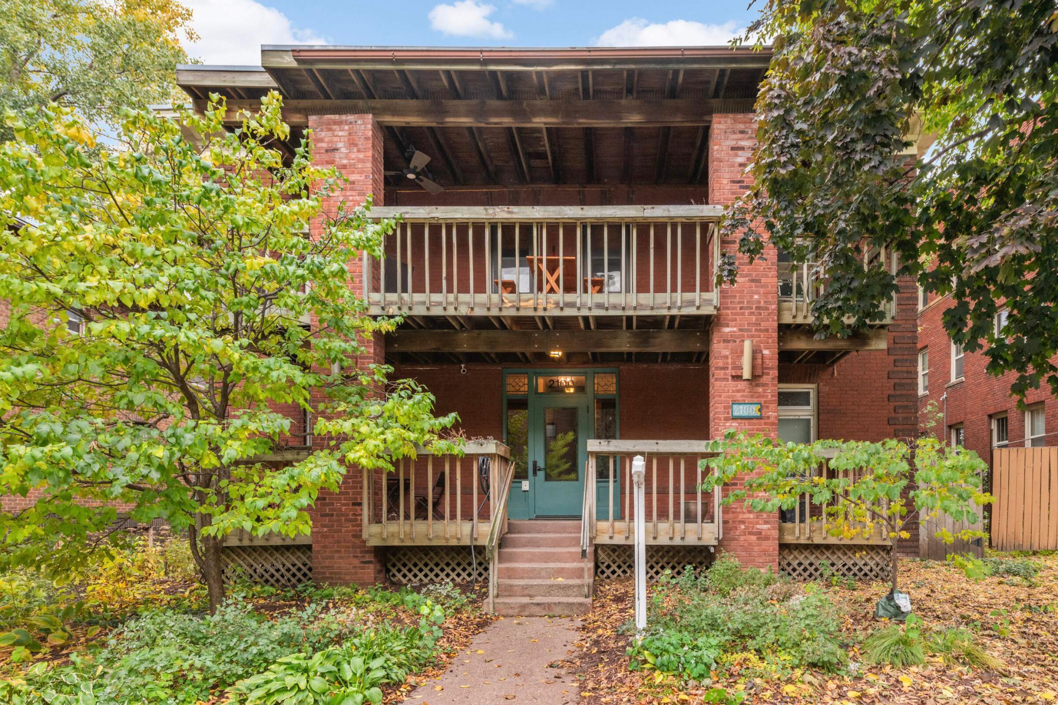 2100 Garfield Avenue 3