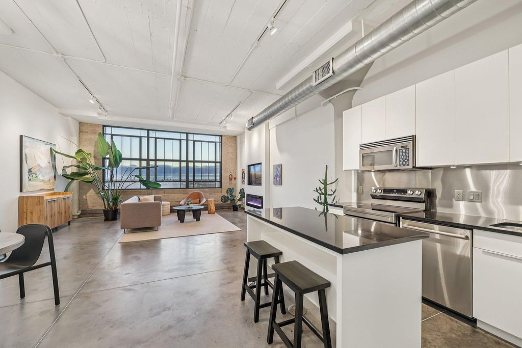 Photo of 2929 Chicago Avenue #1105, Minneapolis, MN 55407 (MLS # 7018221)