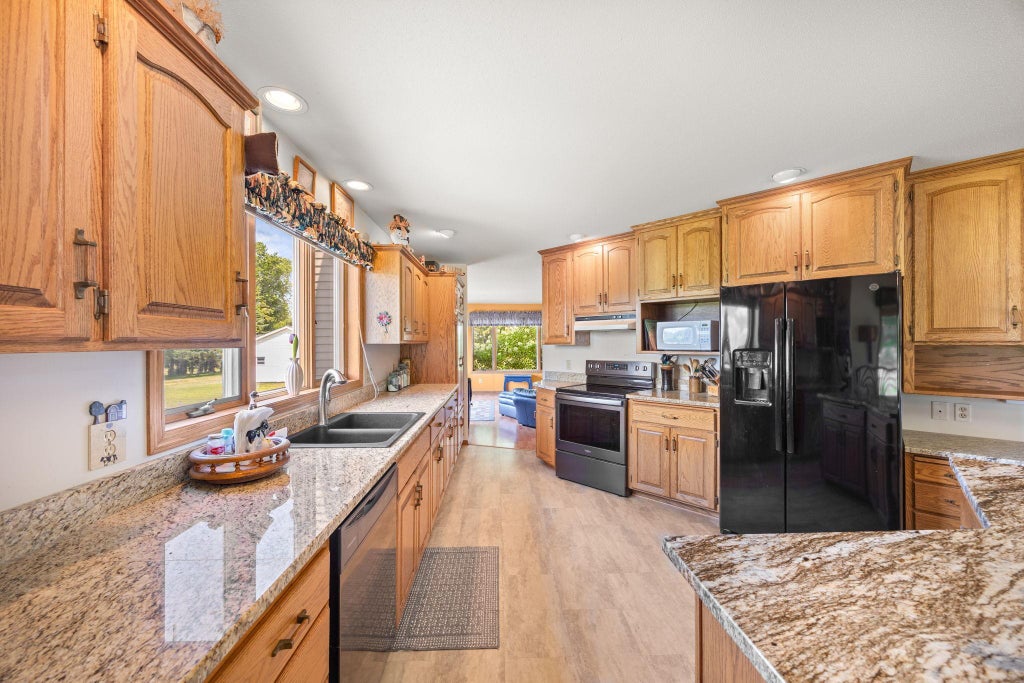 Photo of 1450 Jefferson Street SE, Hutchinson, MN 55350 (MLS # 7115242)