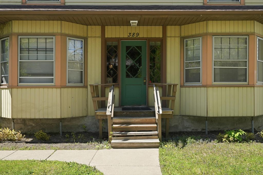 Photo of 389 Maple Street, Saint Paul, MN 55106 (MLS # 7019367)