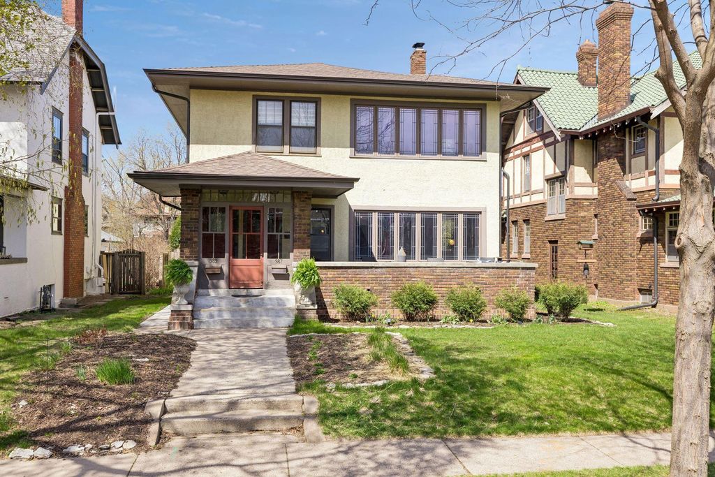 Photo of 987 Portland Avenue, Saint Paul, MN 55104 (MLS # 7034948)