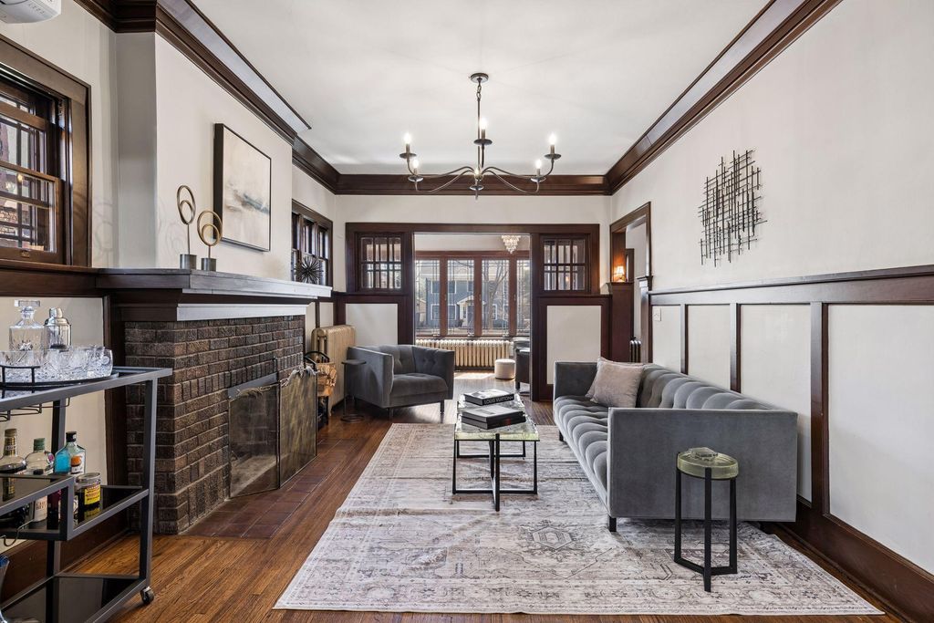 Photo of 987 Portland Avenue, Saint Paul, MN 55104 (MLS # 7034948)