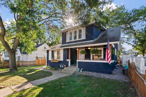 22 14th Avenue N Hopkins MN 55343