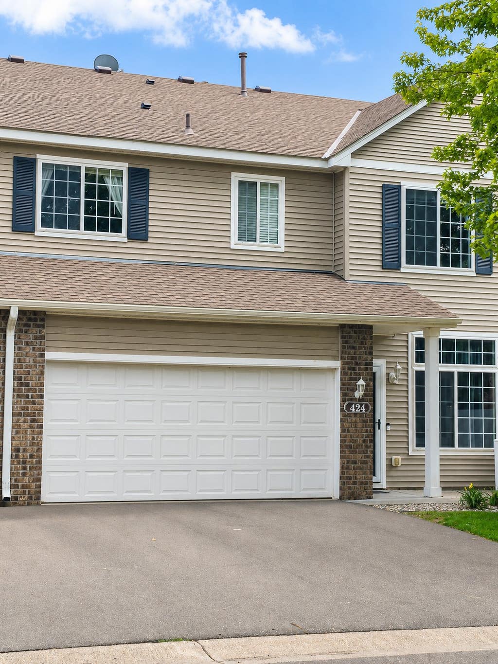 Photo of 424 Frederick Circle #606, Hastings, MN 55033 (MLS # 7111133)