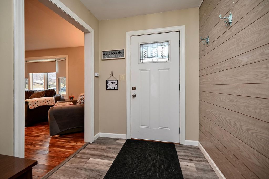 Photo of 1617 Poplar Drive, Red Wing, MN 55066 (MLS # 7048315)