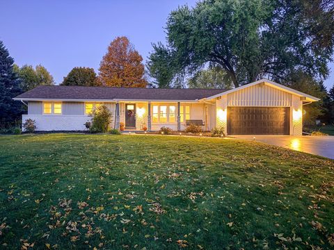 2430 Jewel Lane N Plymouth MN 55447