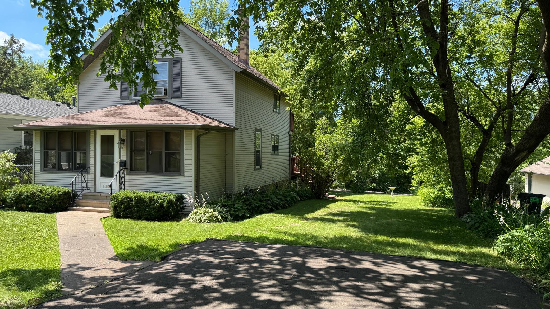 1805 Fulham Street
