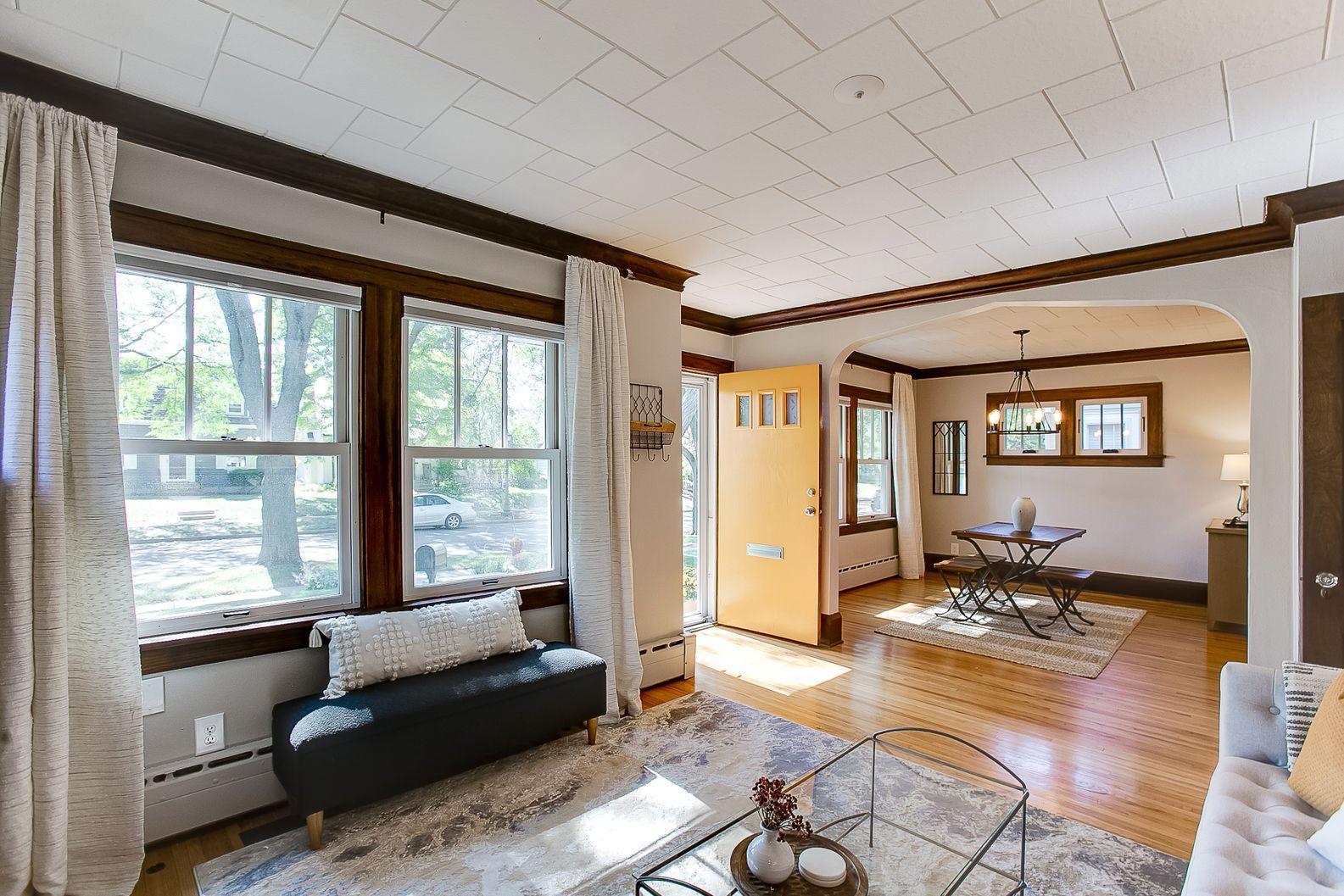 2151 Eleanor Avenue