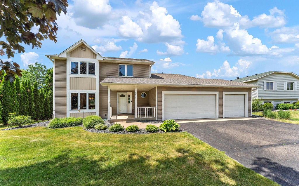 Photo of 15659 Highview Lane, Apple Valley, MN 55124 (MLS # 7123206)