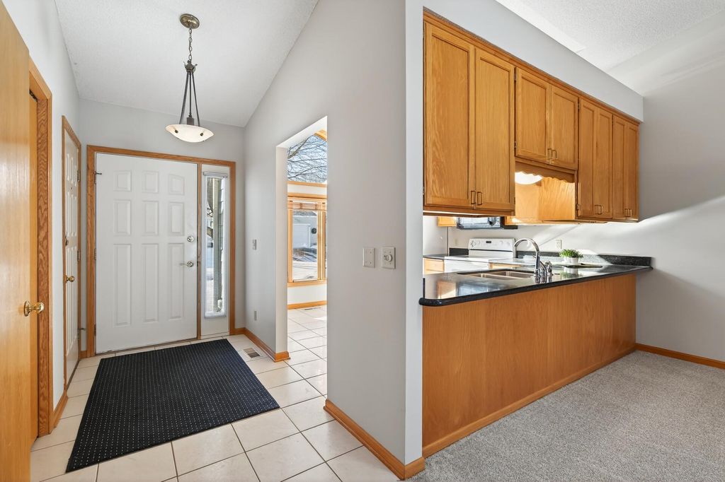 Photo of 801 Southcross Drive E, Burnsville, MN 55306 (MLS # 7062047)