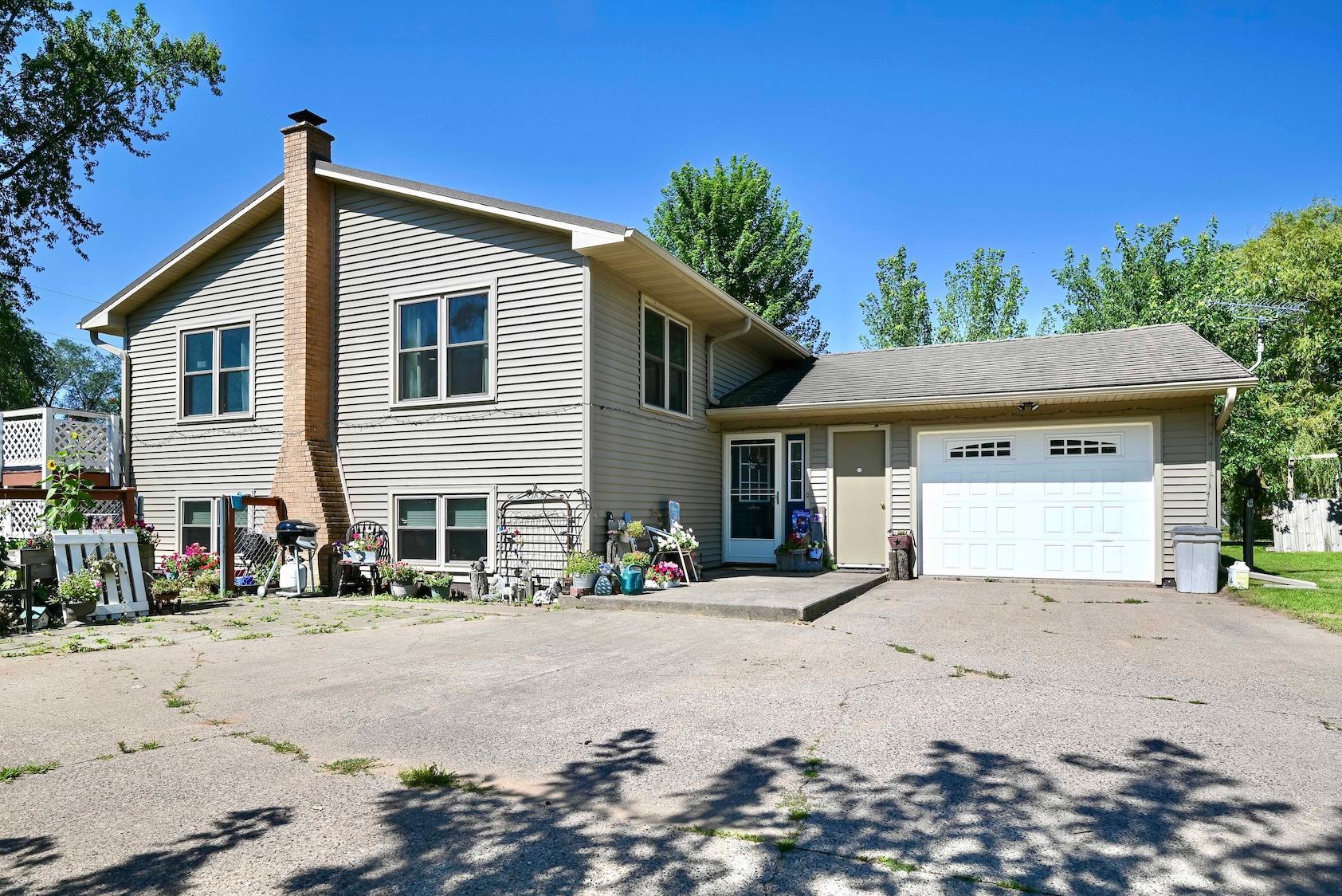Photo 1 of 30 — 49 E 2nd Street, Buffalo City, WI 54622