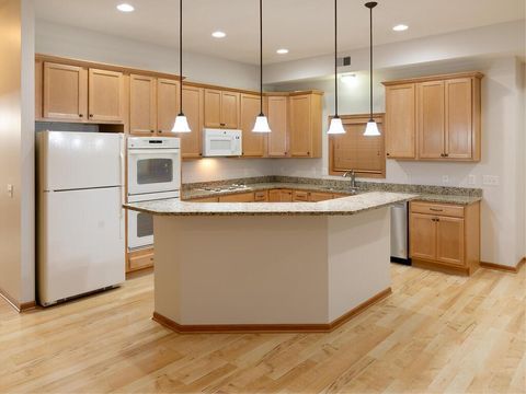 9630 Independence Circle 204 Chanhassen MN 55317