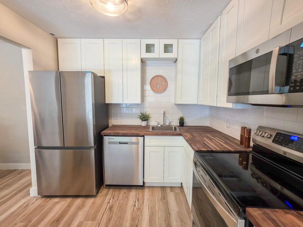 Photo of 5627 Green Circle Drive #121, Minnetonka, MN 55343 (MLS # 7161695)