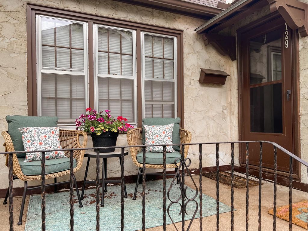 Photo of 729 6th Avenue SW, Faribault, MN 55021 (MLS # 7020141)