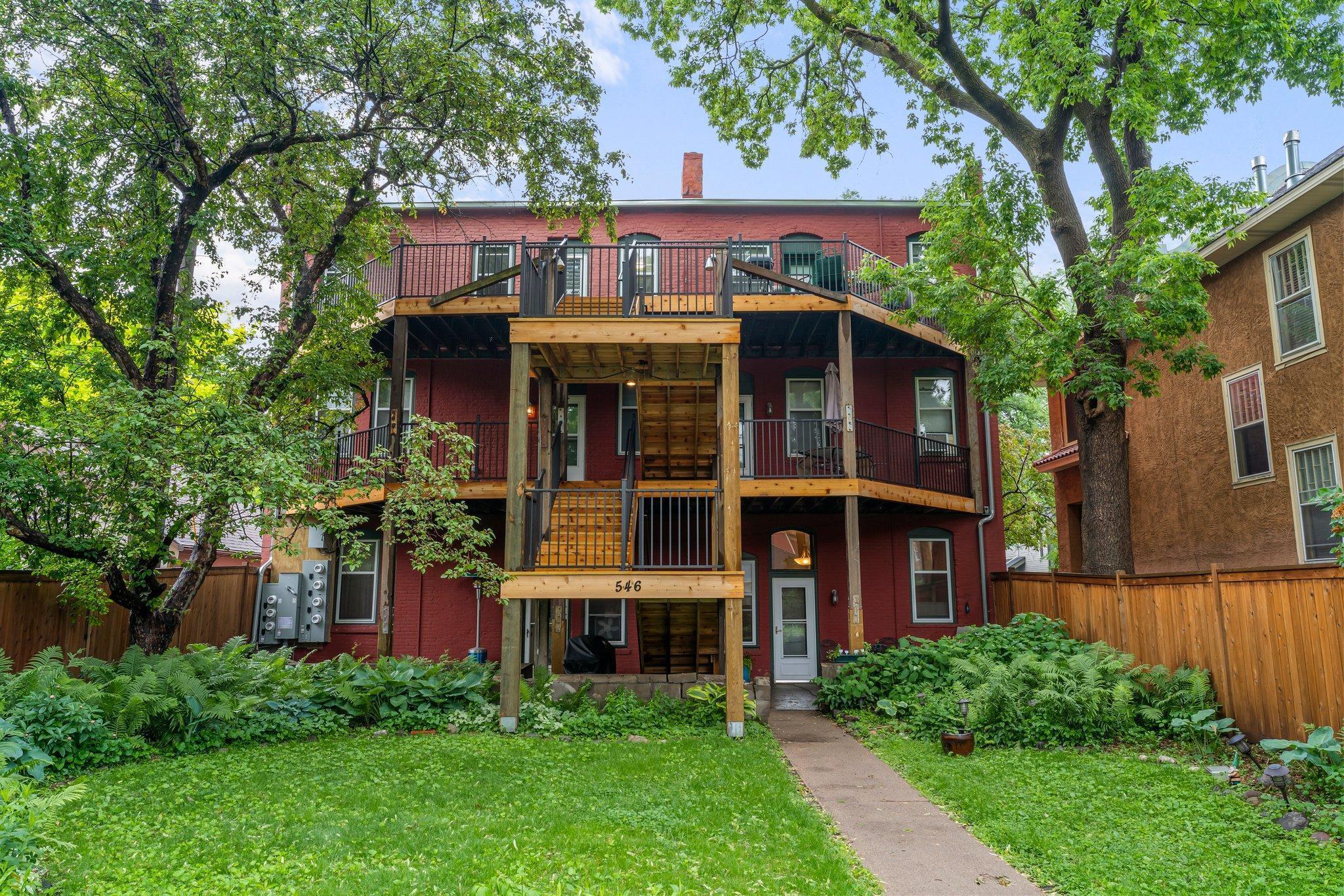 546 Laurel Avenue 6