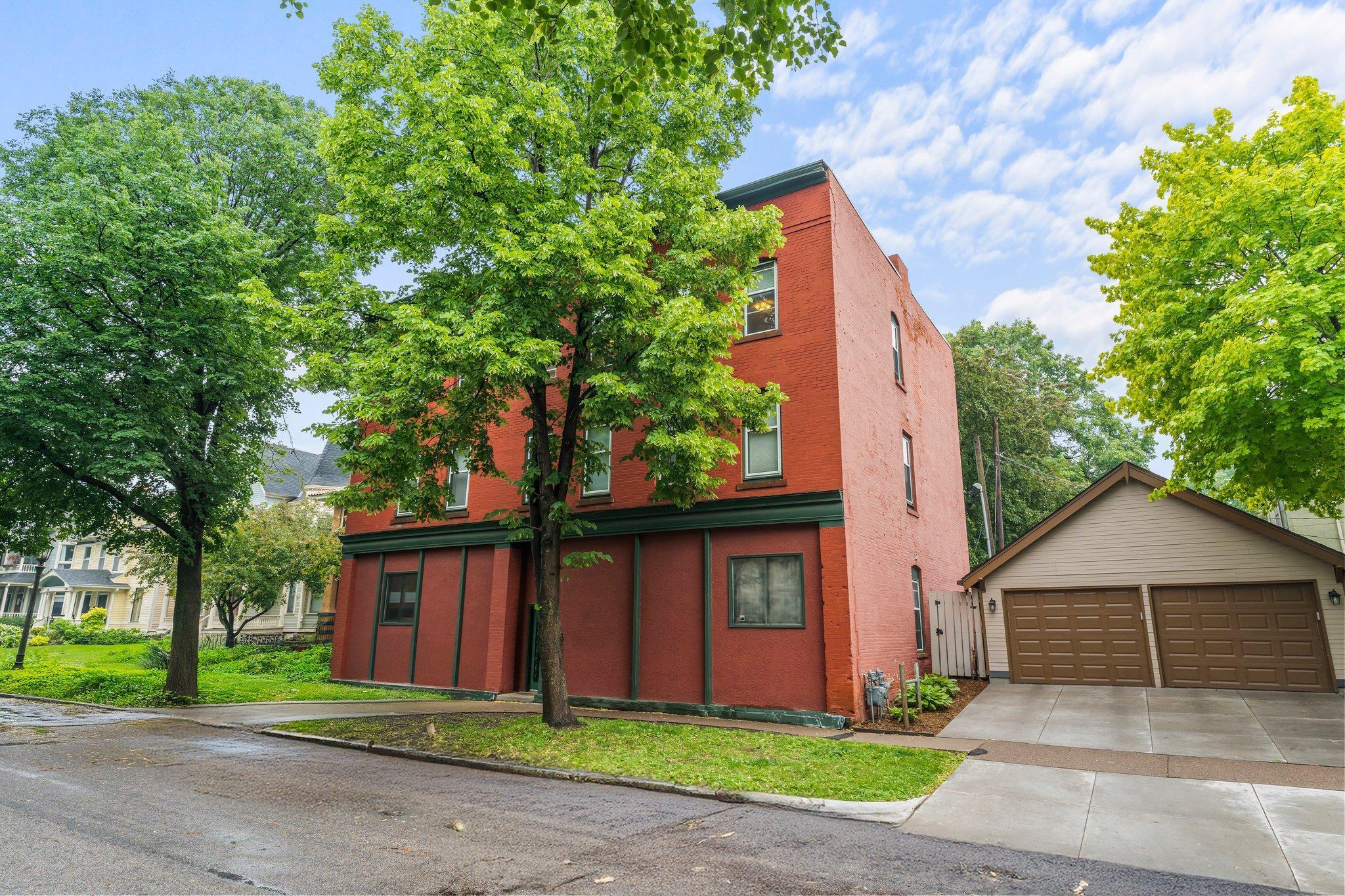 546 Laurel Avenue 6