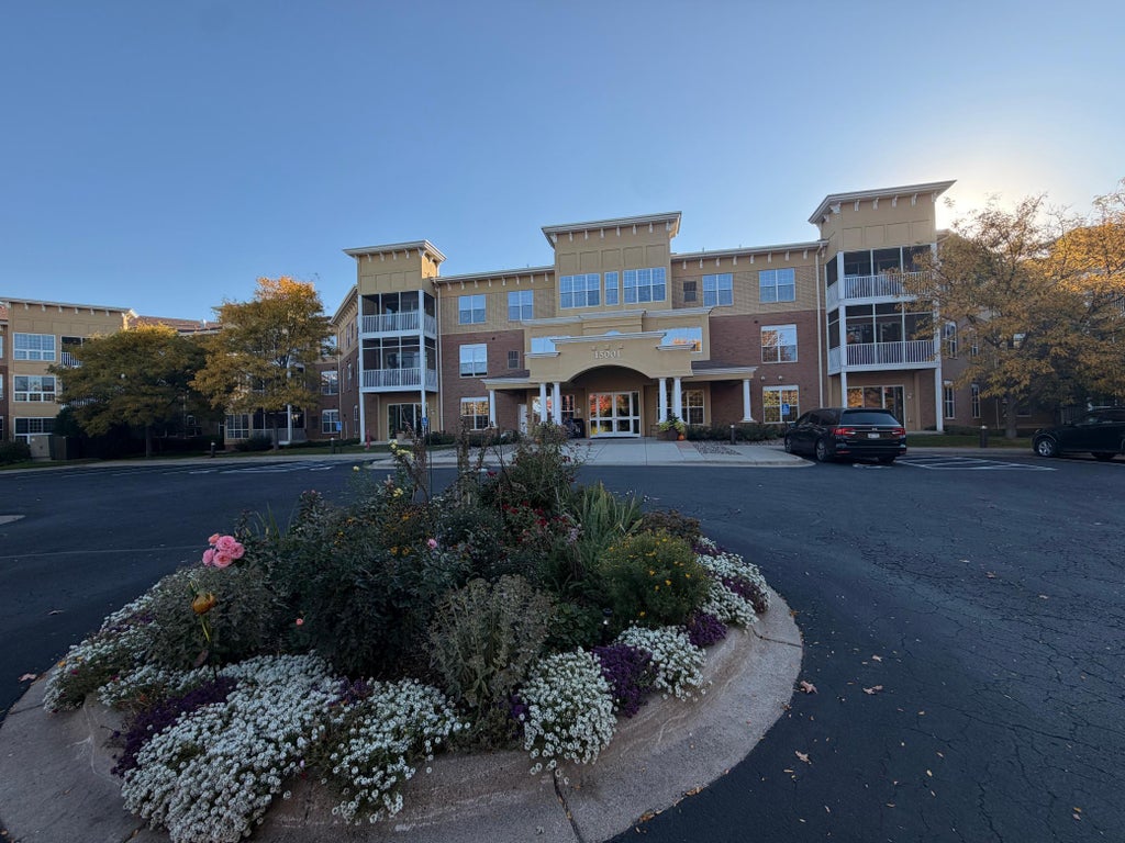 Photo of 15001 Burnhaven Drive #121, Burnsville, MN 55306 (MLS # 7155723)