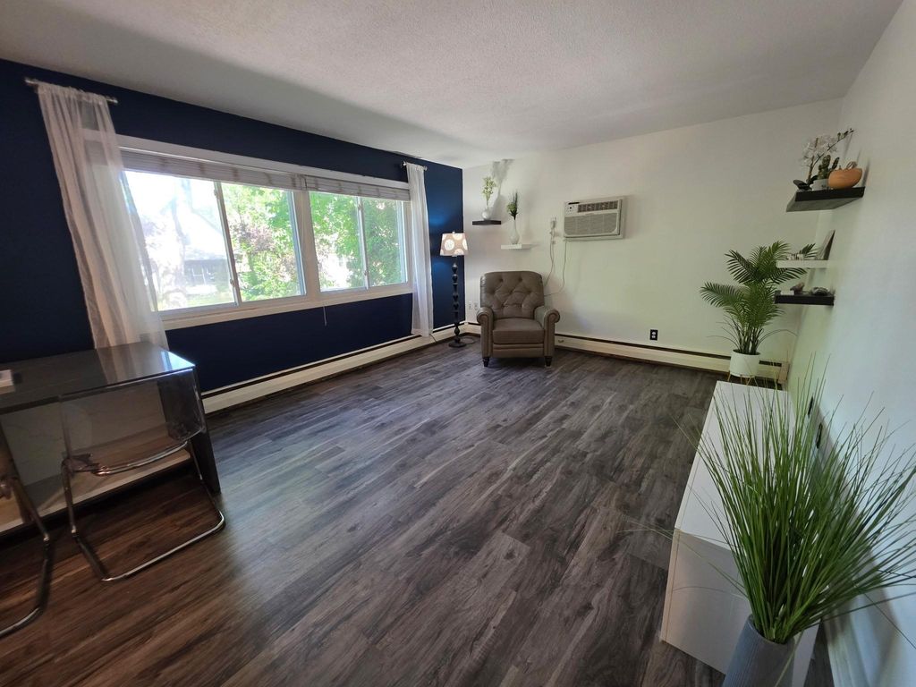 Photo of 3237 15th Avenue S #21, Minneapolis, MN 55407 (MLS # 7073173)