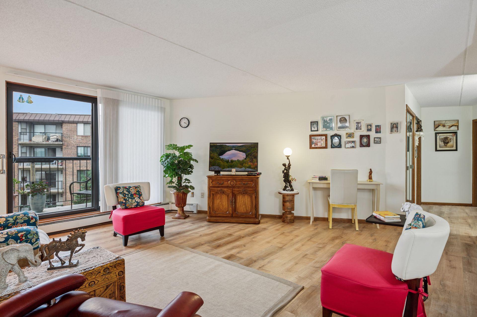 2601 Kenzie Terrace 402