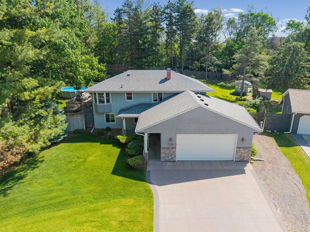 Photo of 13600 69th Avenue N, Maple Grove, MN 55311 (MLS # 6732944)
