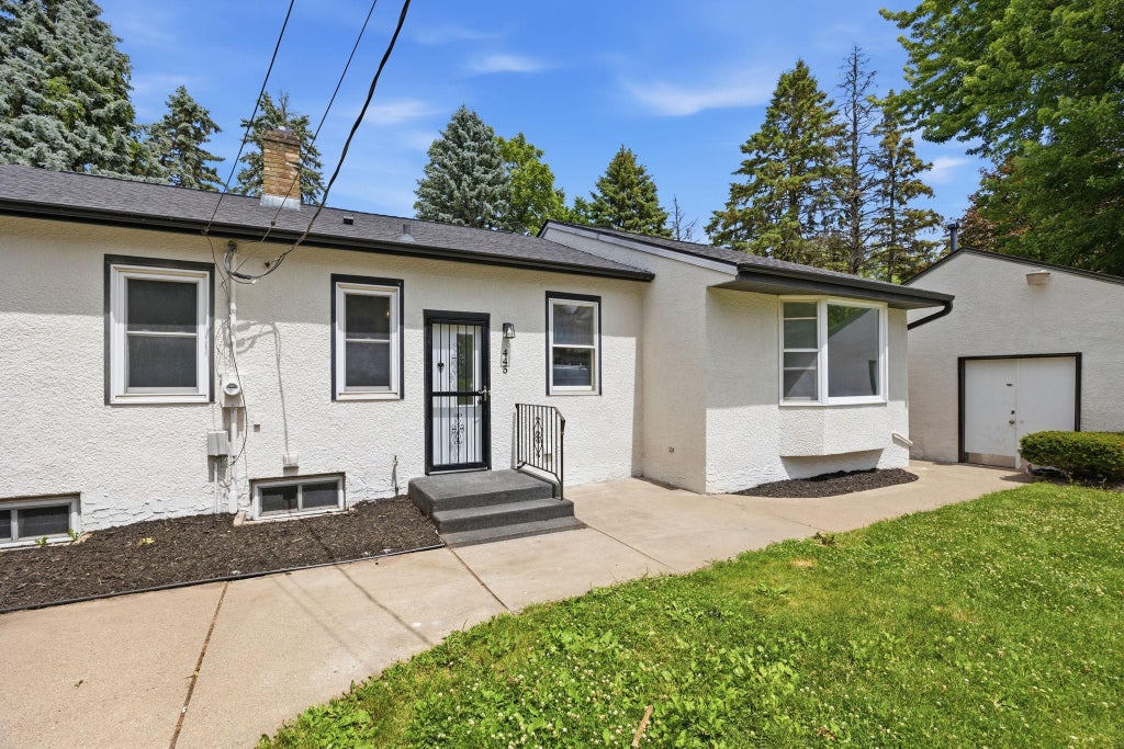 Photo of 445 Lark Avenue E, Maplewood, MN 55117 (MLS # 7092806)