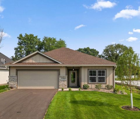 17729 Everest Avenue Lakeville MN 55044