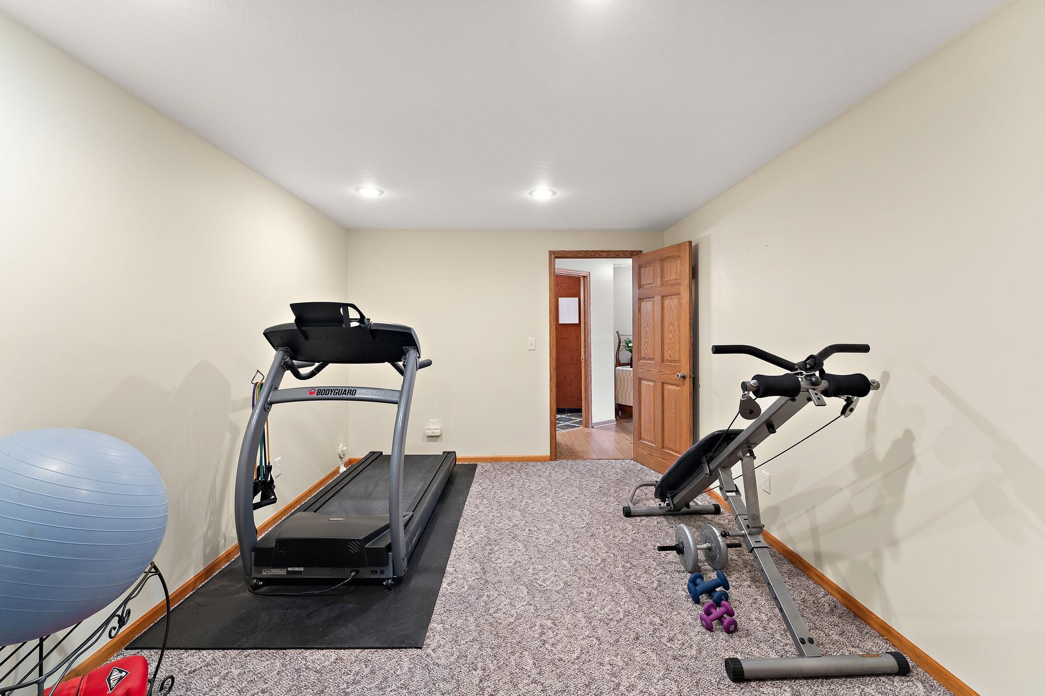 909 New Century Boulevard S