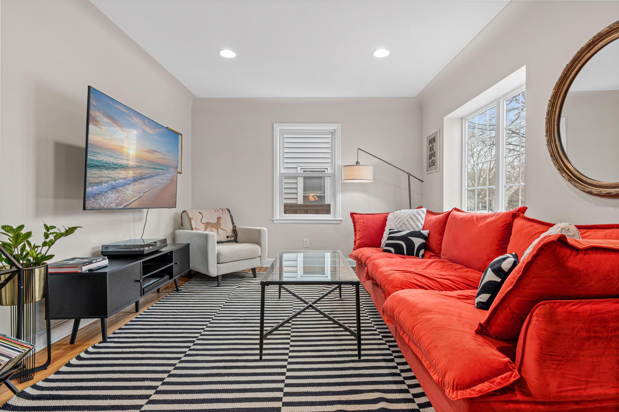 2909 Georgia Avenue S