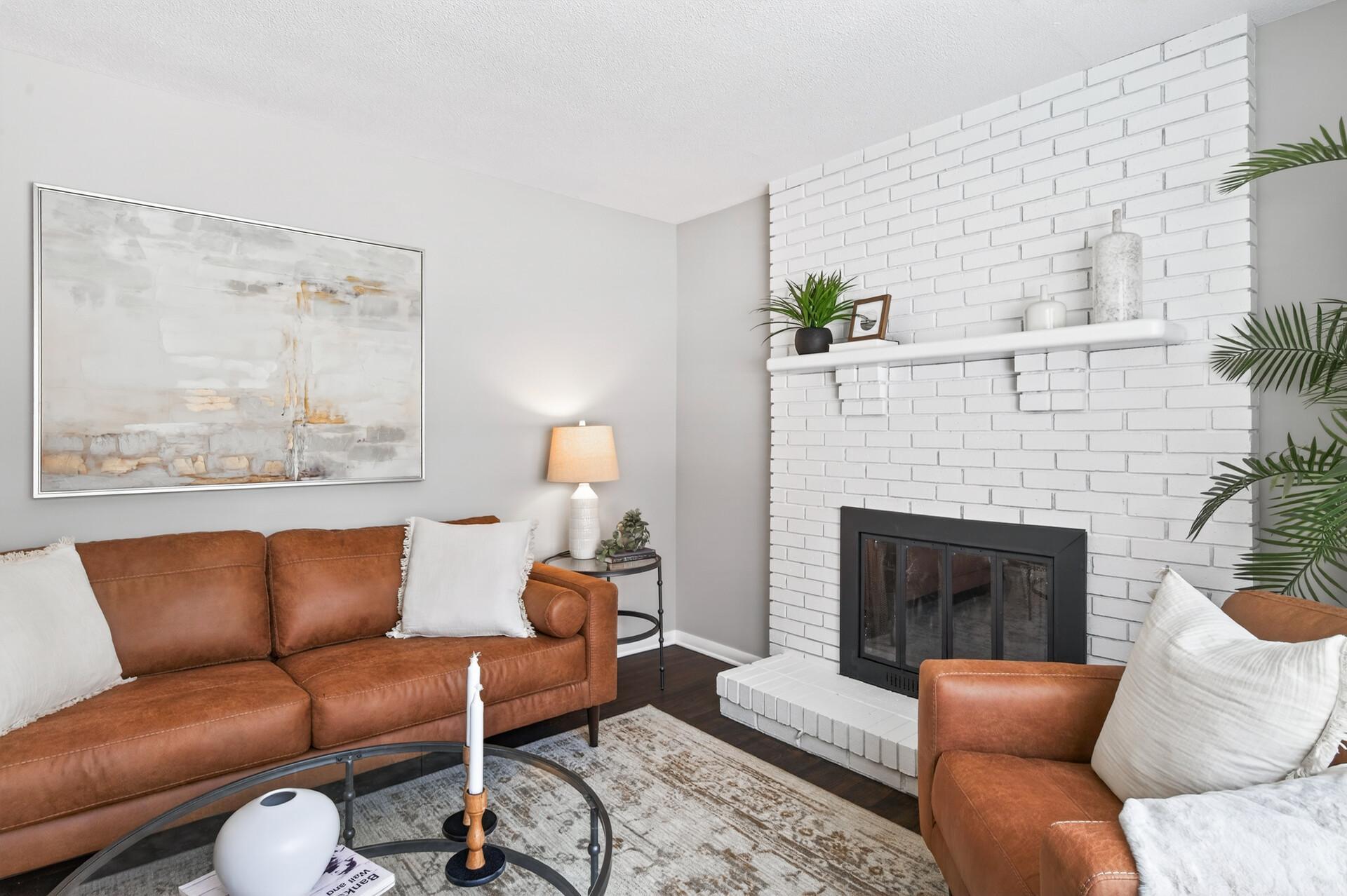 1790 Oakcrest Avenue