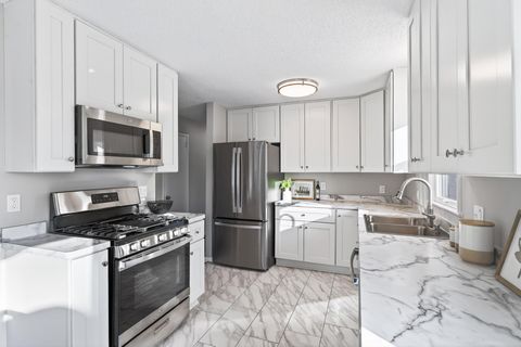 1790 Oakcrest Avenue Roseville MN 55113